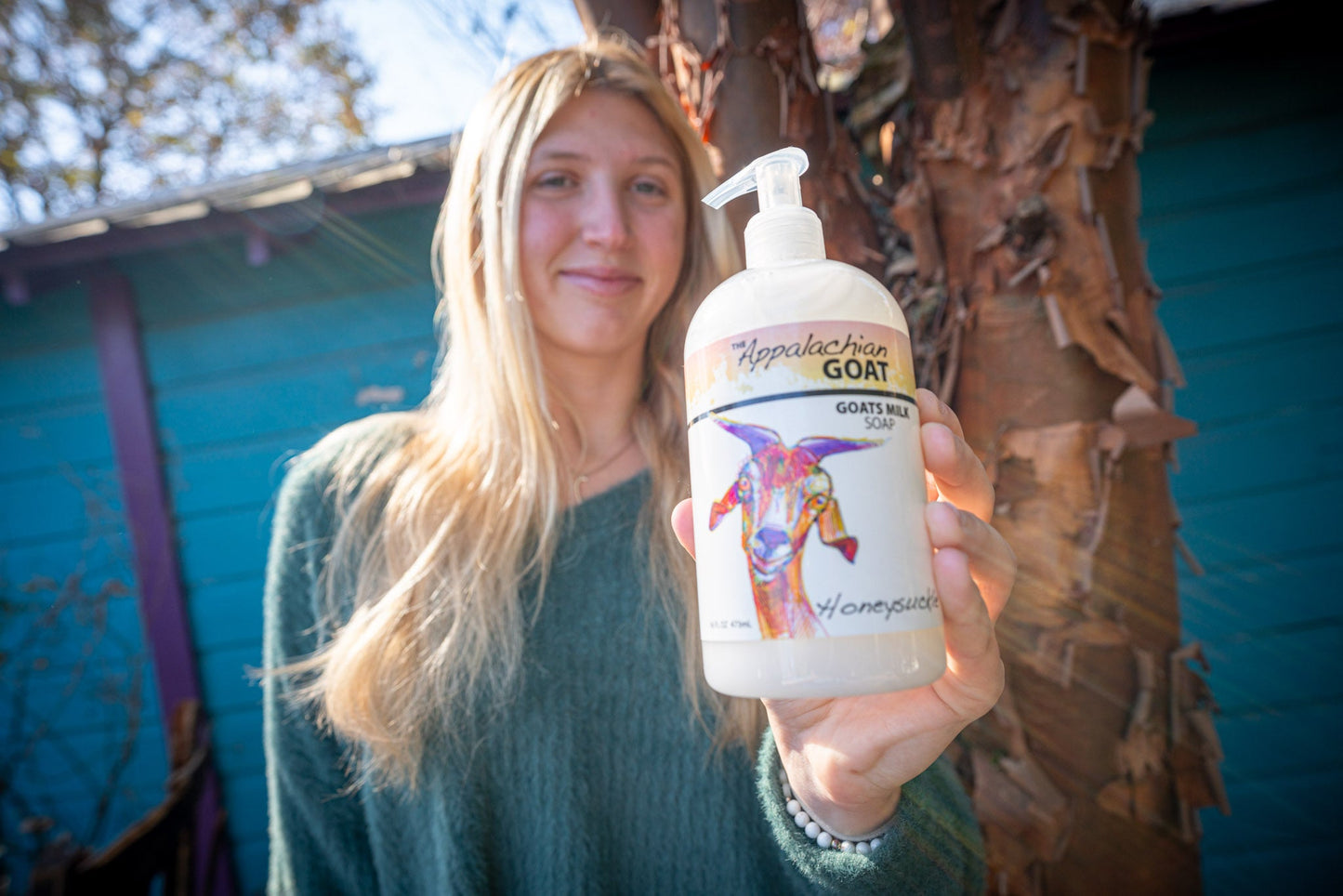 LIQUID SOAP - HONEYSUCKLE GOATS MILK 16 oz.