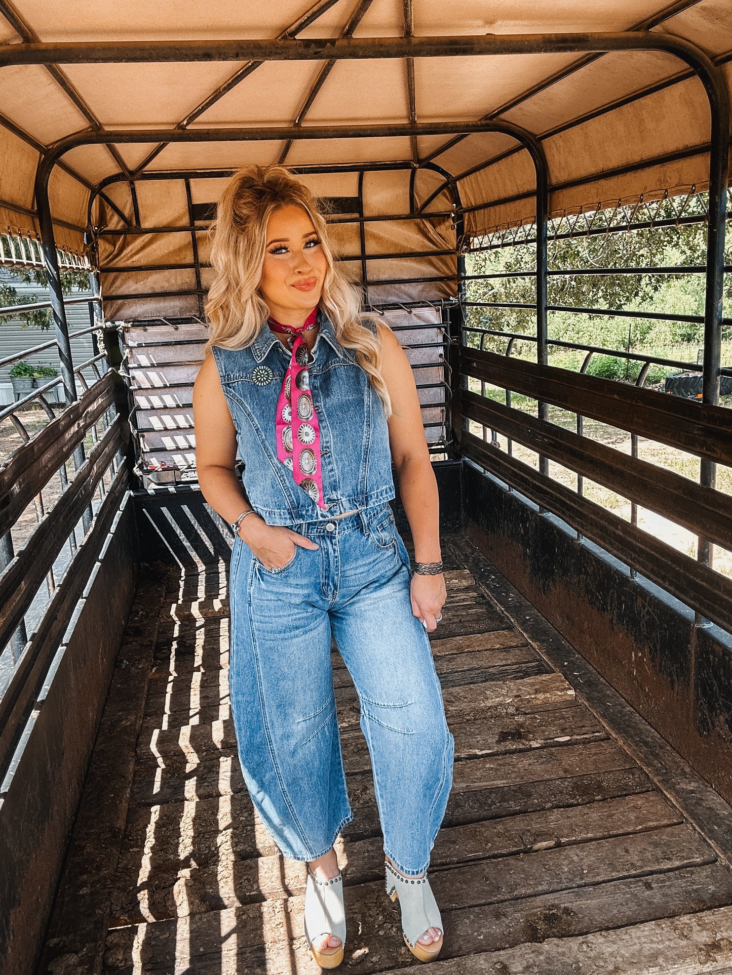 The Sway Barrel Jeans