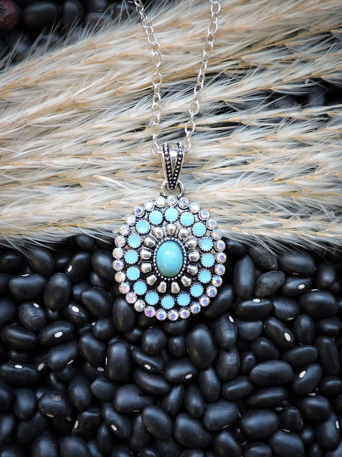 Levi Pendant Fashion Necklace