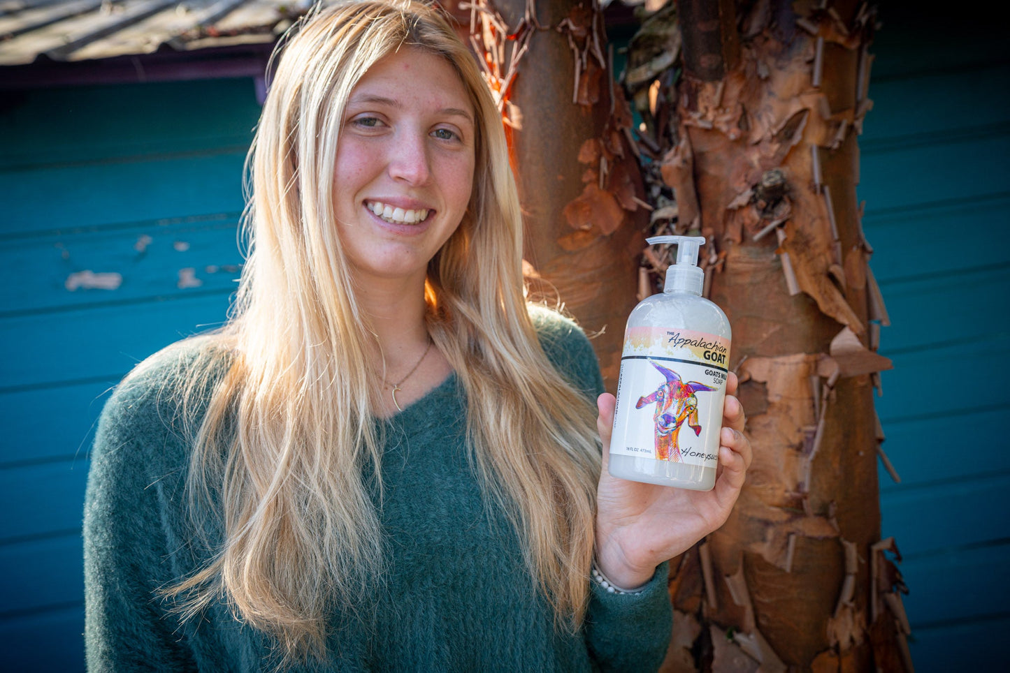 LIQUID SOAP - HONEYSUCKLE GOATS MILK 16 oz.