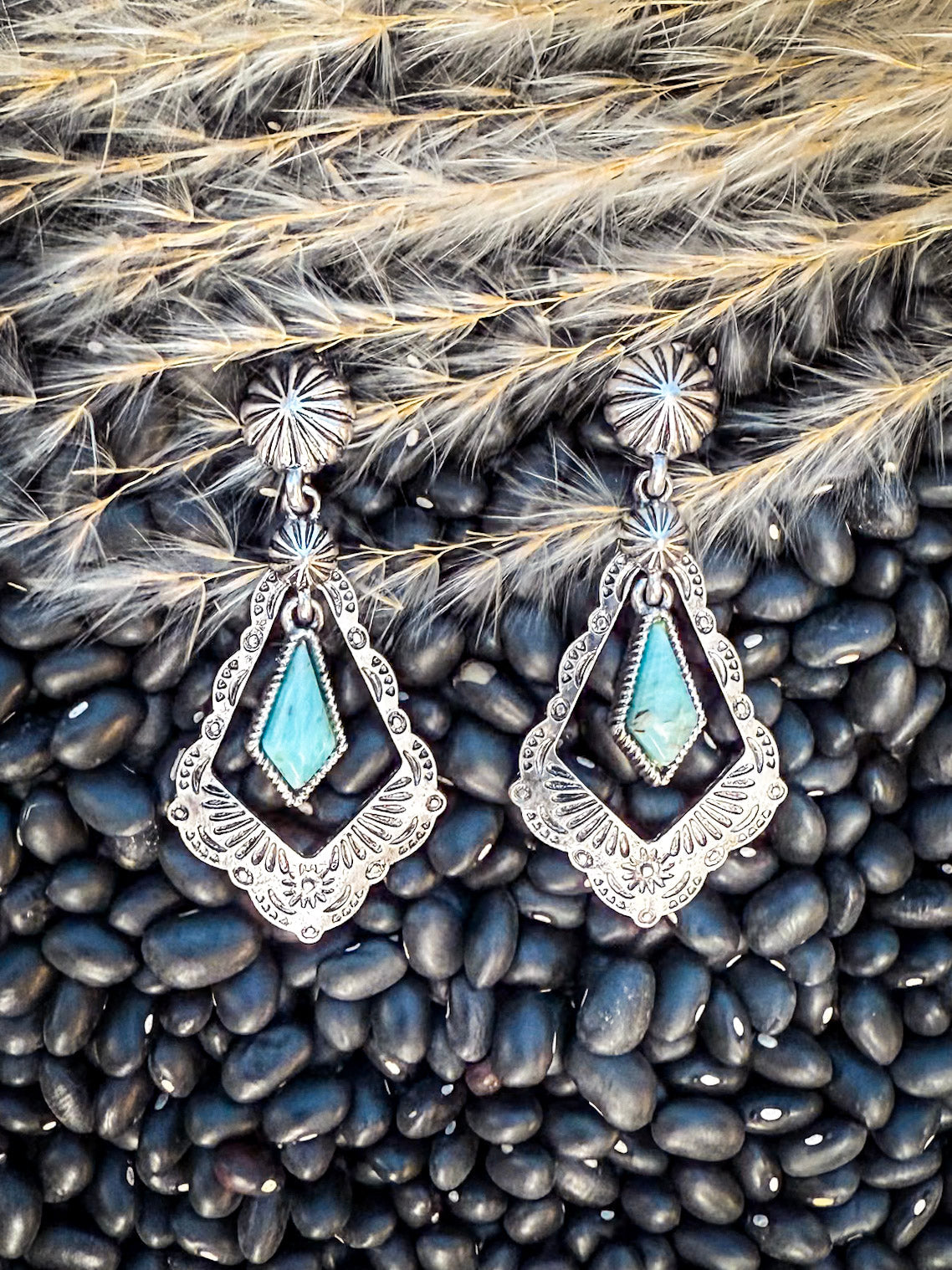 Elanor Post Dangle Fashion Earrings