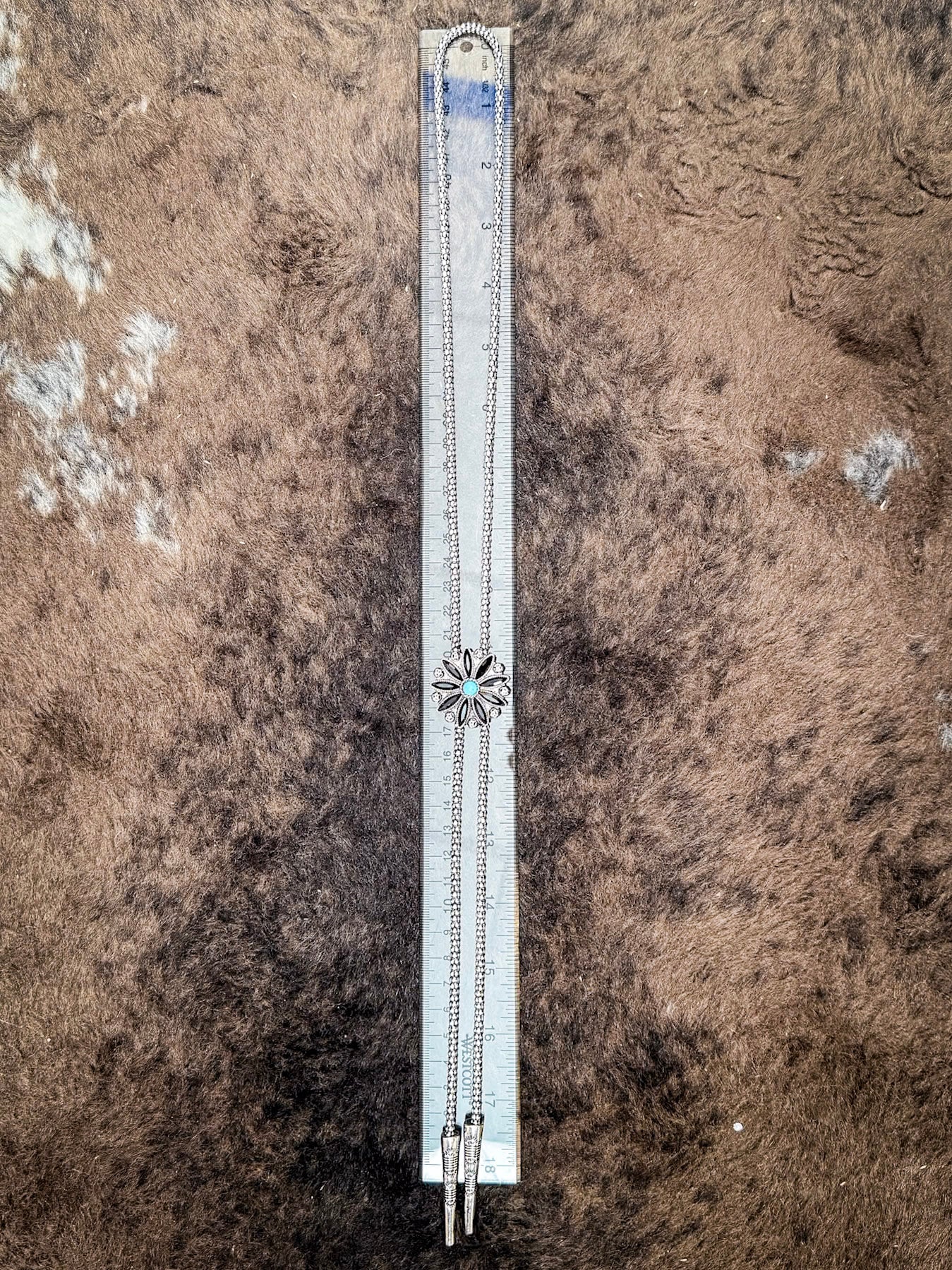 The Midnight Concho – Stone Bolo Fashion Necklace