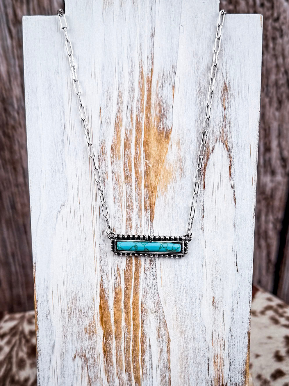 Foxglove Stone Bar Fashion Necklace