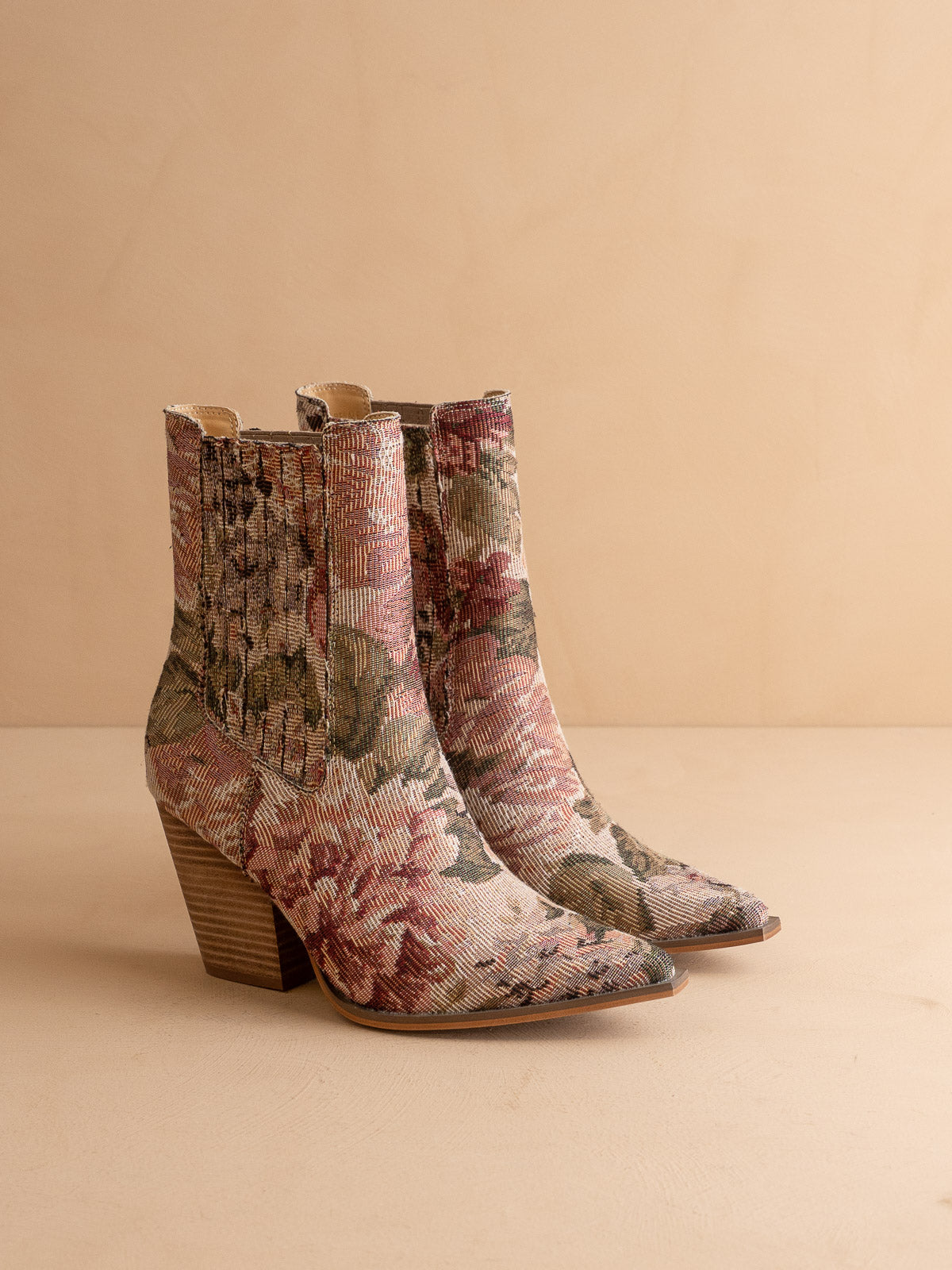 The Lydia | Mauve Tapestry Bootie