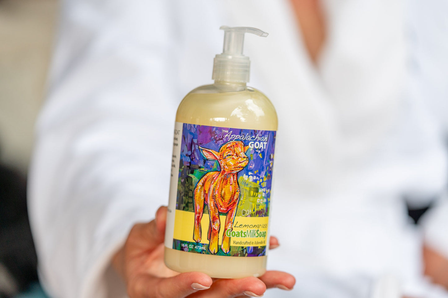 LIQUID SOAP ~ LEMONGRASS GOATS MILK LIQUID SOAP 16 oz. NEW LABEL