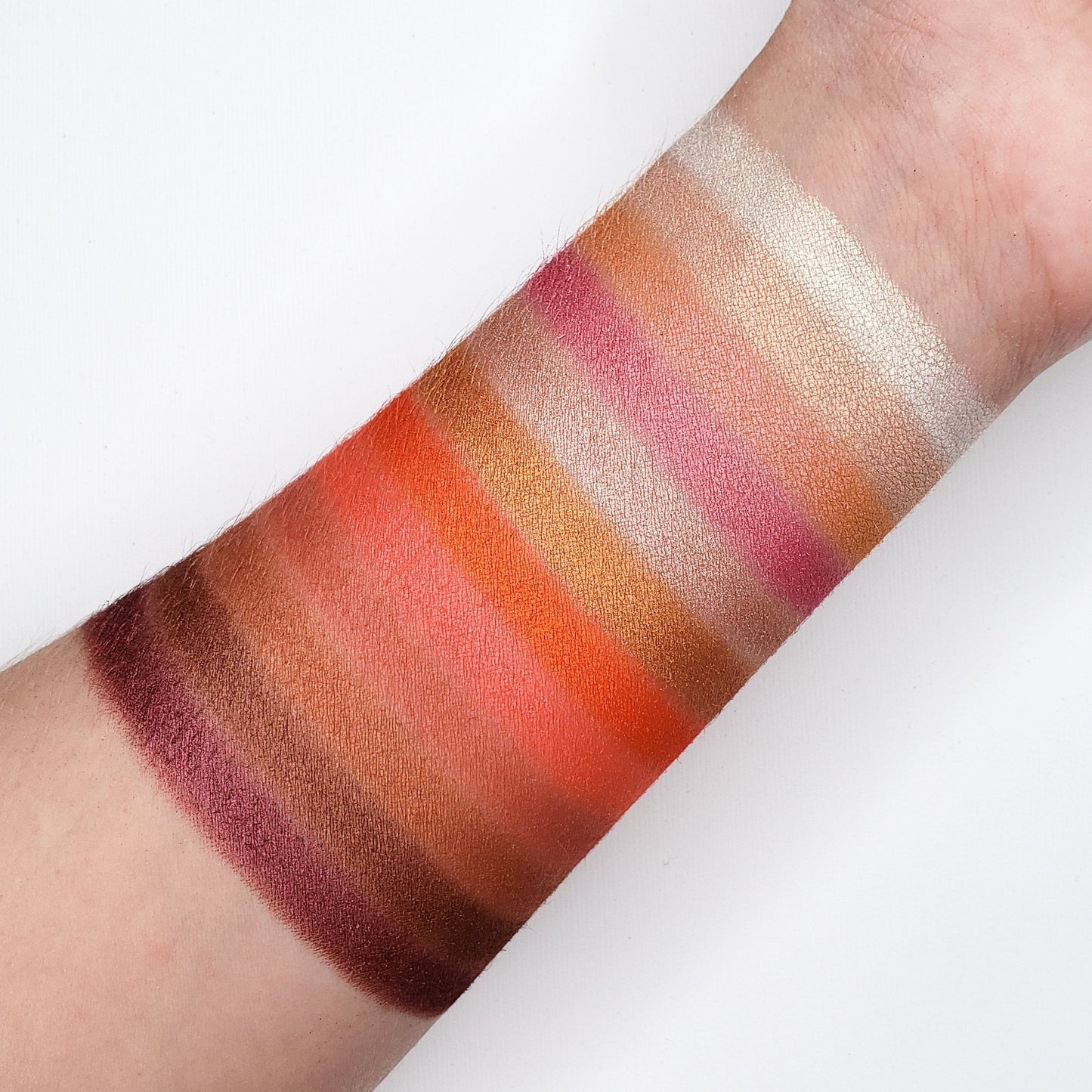 GOLDEN PEACH EYESHADOW PALETTE CP15