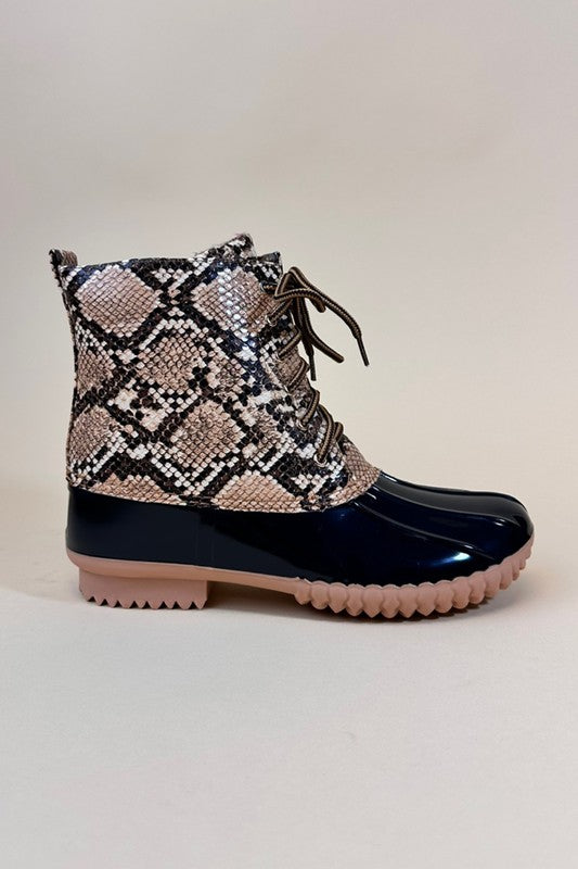 LACE UP WINTER RAIN BOOT, ANIMAL PRINT