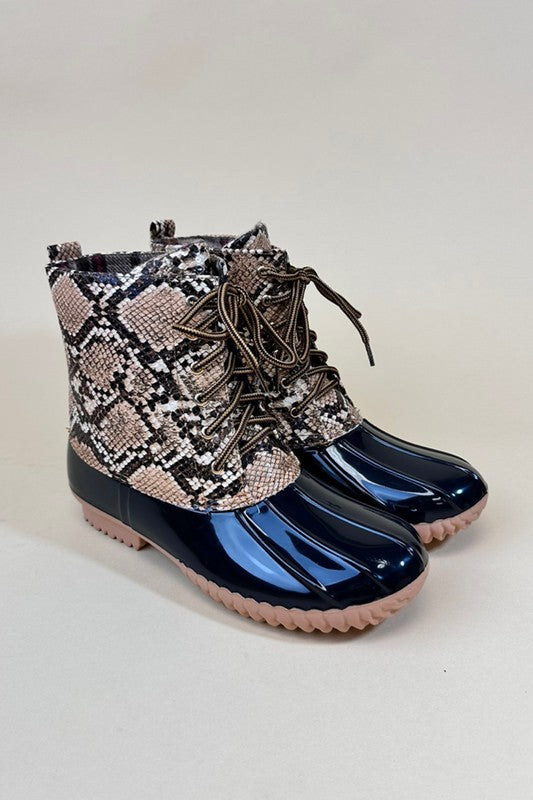 LACE UP WINTER RAIN BOOT, ANIMAL PRINT