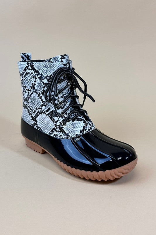 LACE UP WINTER RAIN BOOT, ANIMAL PRINT
