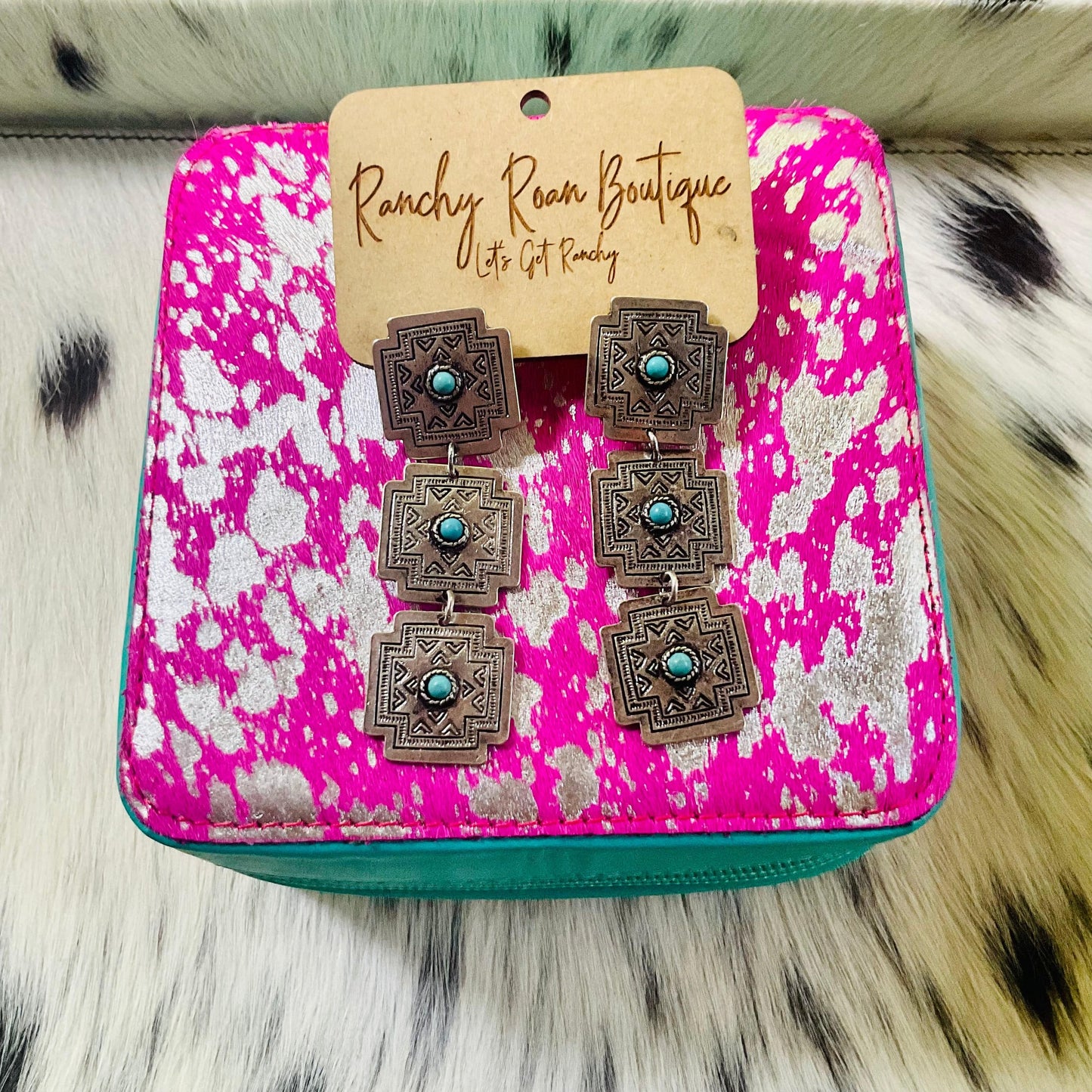 Western Design Stud Earrings