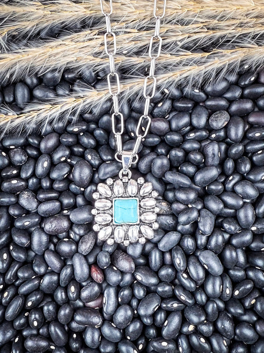 Aster Pendant Fashion Necklace