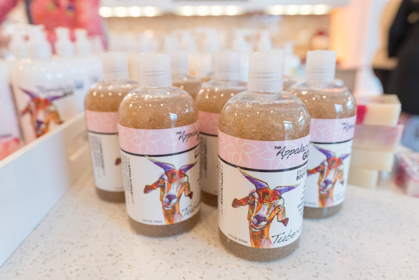 TUBEROSE EXFOLIATING BODY WASH 16 oz.