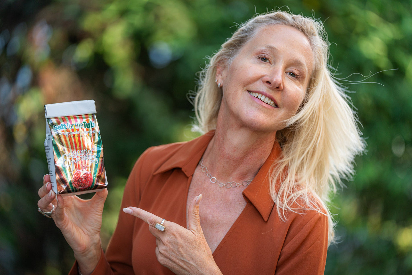 POMEGRANATE SUNRISE ARNICA BATH SALTS