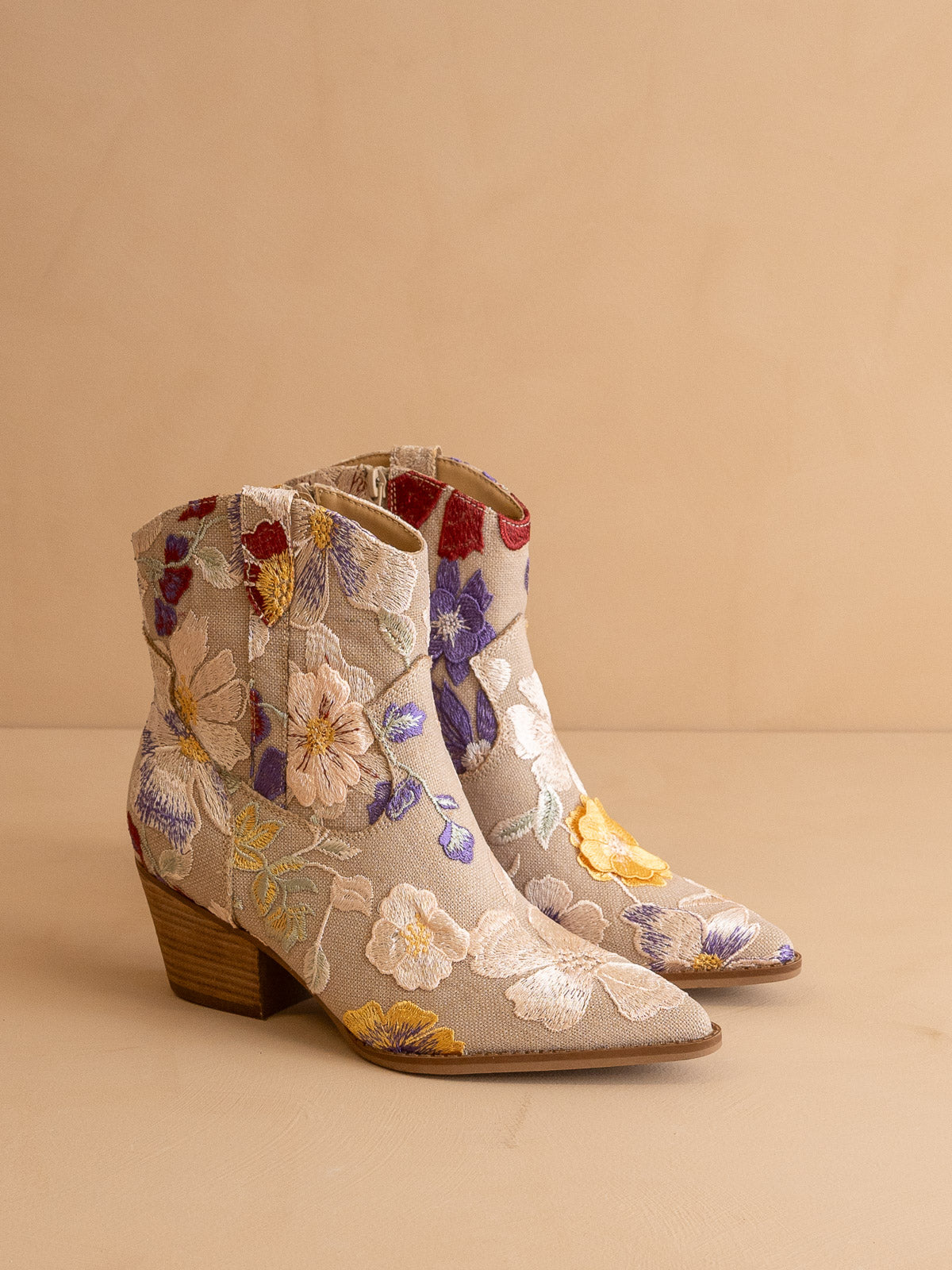 The Wanda | Taupe Floral Appliqué Western Boot *FINAL SALE*