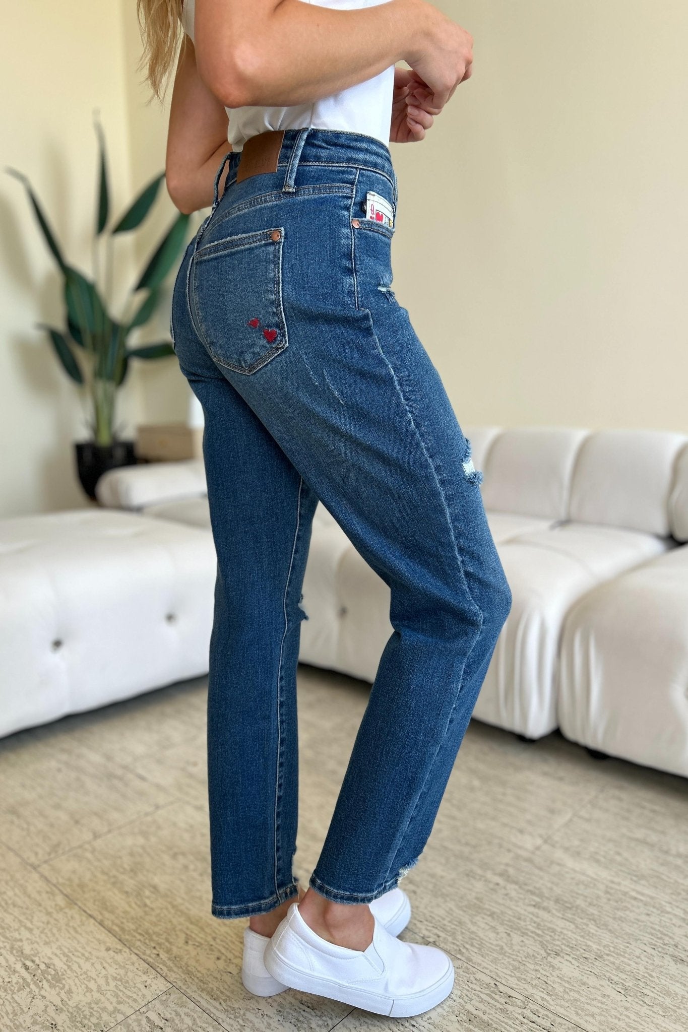 Judy Blue Full Size Queen Of Hearts Coin Pocket BF Jeans - SmorgeousByGina