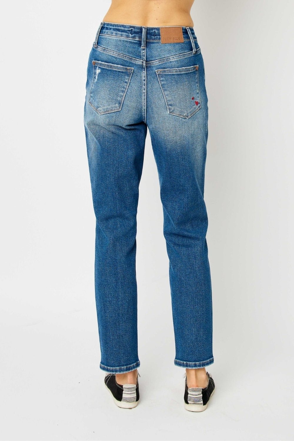 Judy Blue Full Size Queen Of Hearts Coin Pocket BF Jeans - SmorgeousByGina