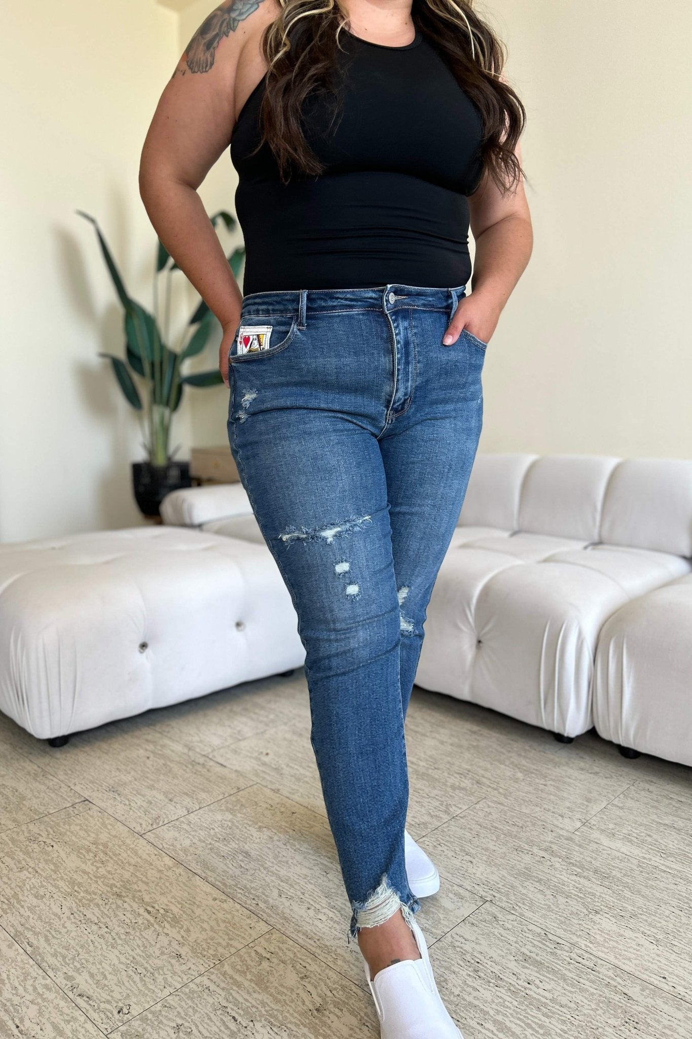 Judy Blue Full Size Queen Of Hearts Coin Pocket BF Jeans - SmorgeousByGina